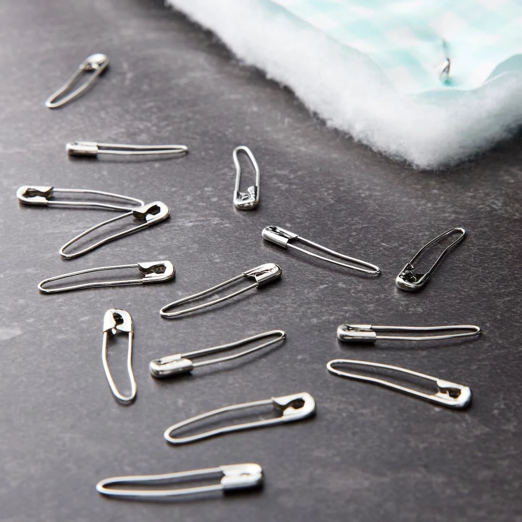 New π 12 Packs: 50 ct. (600 total) Coil Less Basting Pins by Loops & Threads® π - Image 2