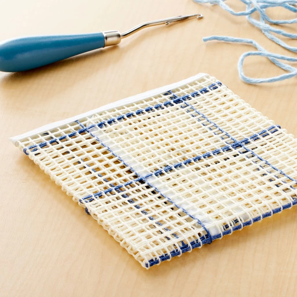 Promo ✨ Square Latch Hook Canvas by Loops & Threads® ⭐ - Image 2