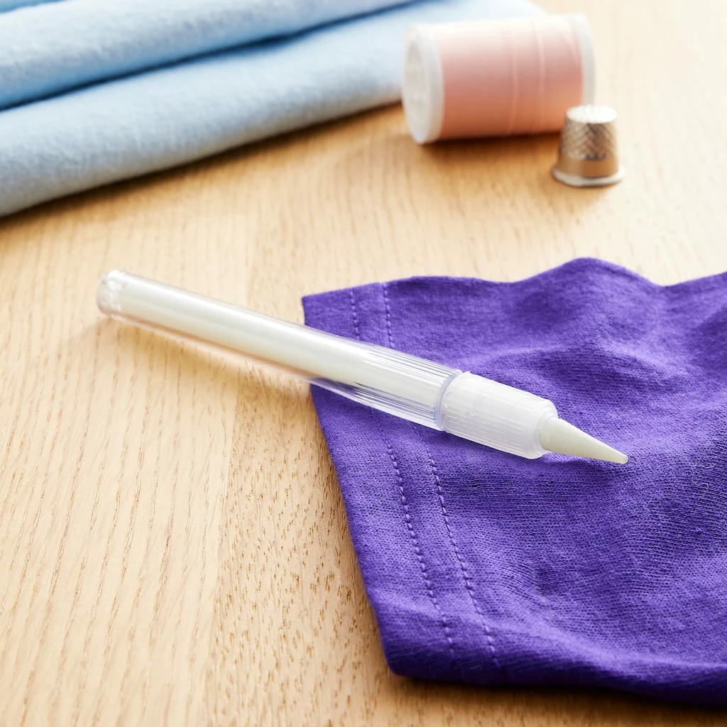 Buy β¨ 12 Pack: Soapstone Fabric Marker by Loops & Threads™ π - Image 3